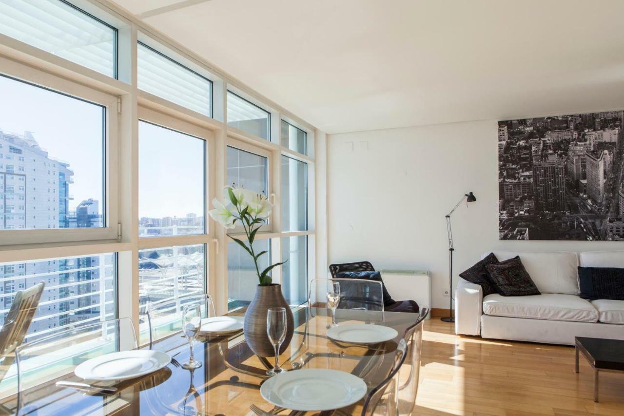 Rent4Rest Lisbon Parque Das Nacoes 17Th Floor River View エクステリア 写真