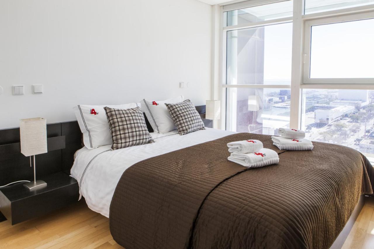 Rent4Rest Lisbon Parque Das Nacoes 17Th Floor River View エクステリア 写真